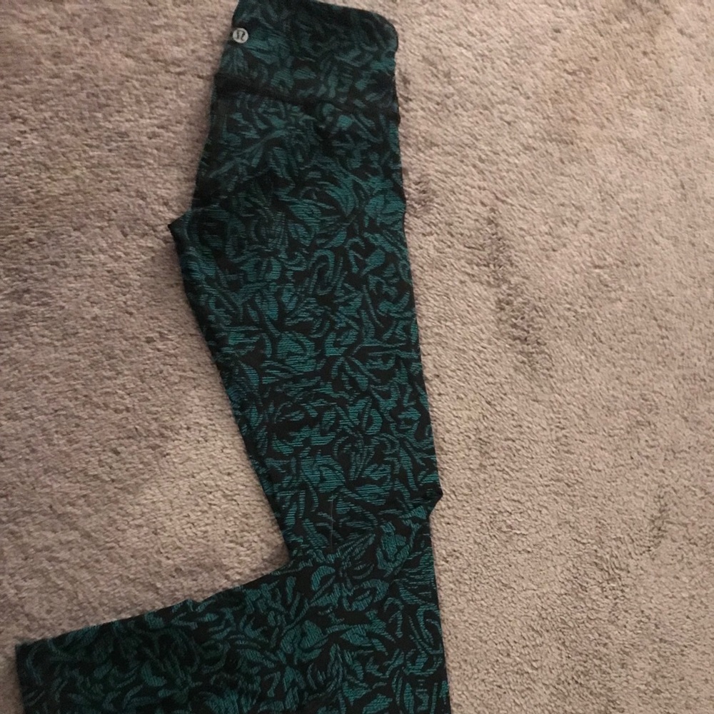 Lululemon 7/8s sz 4